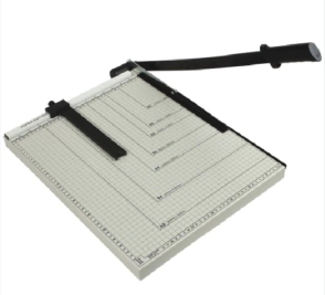 IBI GUILLOTINA A PALANCA A4 30mm METAL (829-4)